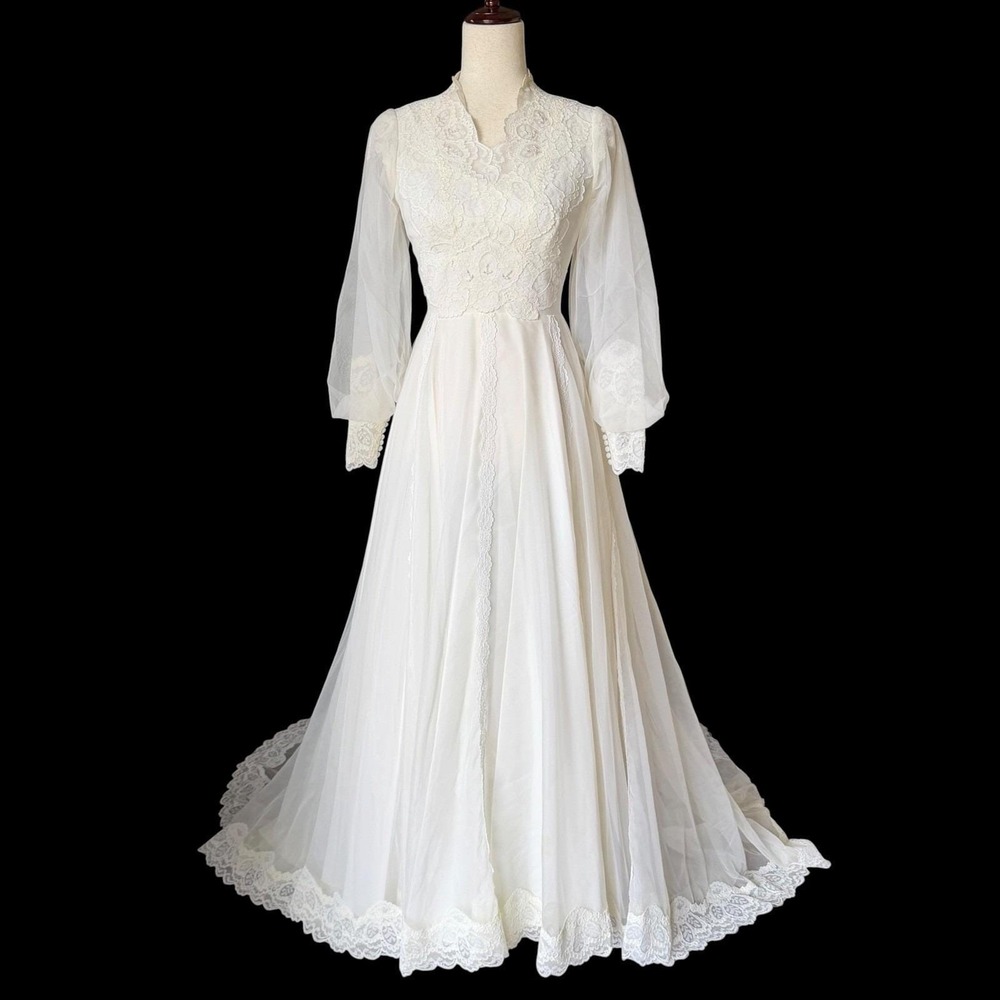 Vintage 1970 Handmade Wedding Dress Ivory Lace Bishop Sleeve Chapel Train Bridal